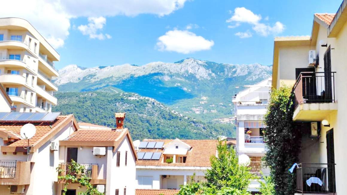 Apartment Adrialux Budva Buitenkant foto